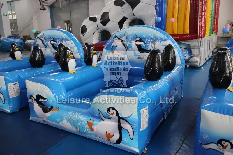 Inflatable Penguin Ball Pool With Air Jugglers